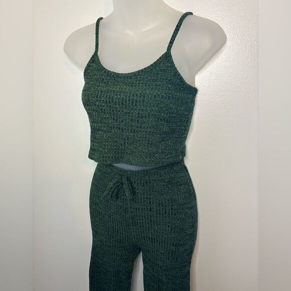 SHEIN Green Ribbed Knit Two Piece Lounge Wear Set Size Small - Picture 3 of 6